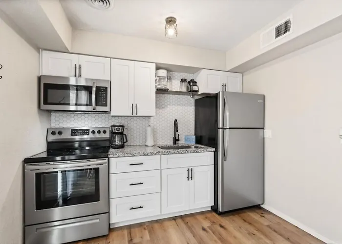 Apartment Fashion Square