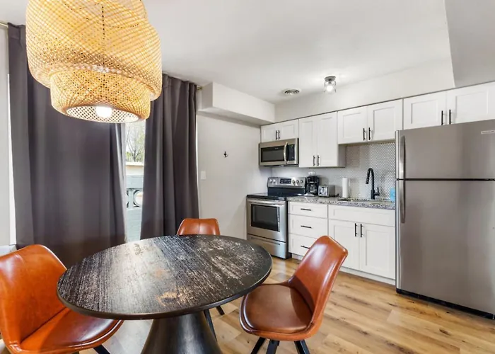 Fashion Square Apartment Scottsdale