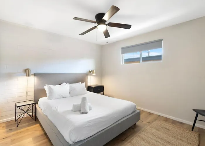 Apartment Fashion Square Scottsdale