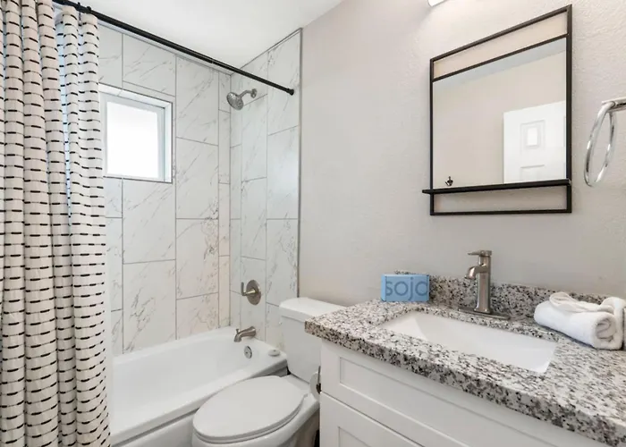 Fashion Square Apartment Scottsdale
